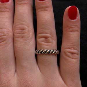 STERLING SILVER RING